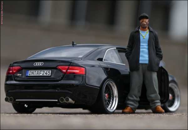 1:18 Audi S5 V8 Coupe schwarz mit 20´ BBS Echt-Alufelgen inkl. OVP